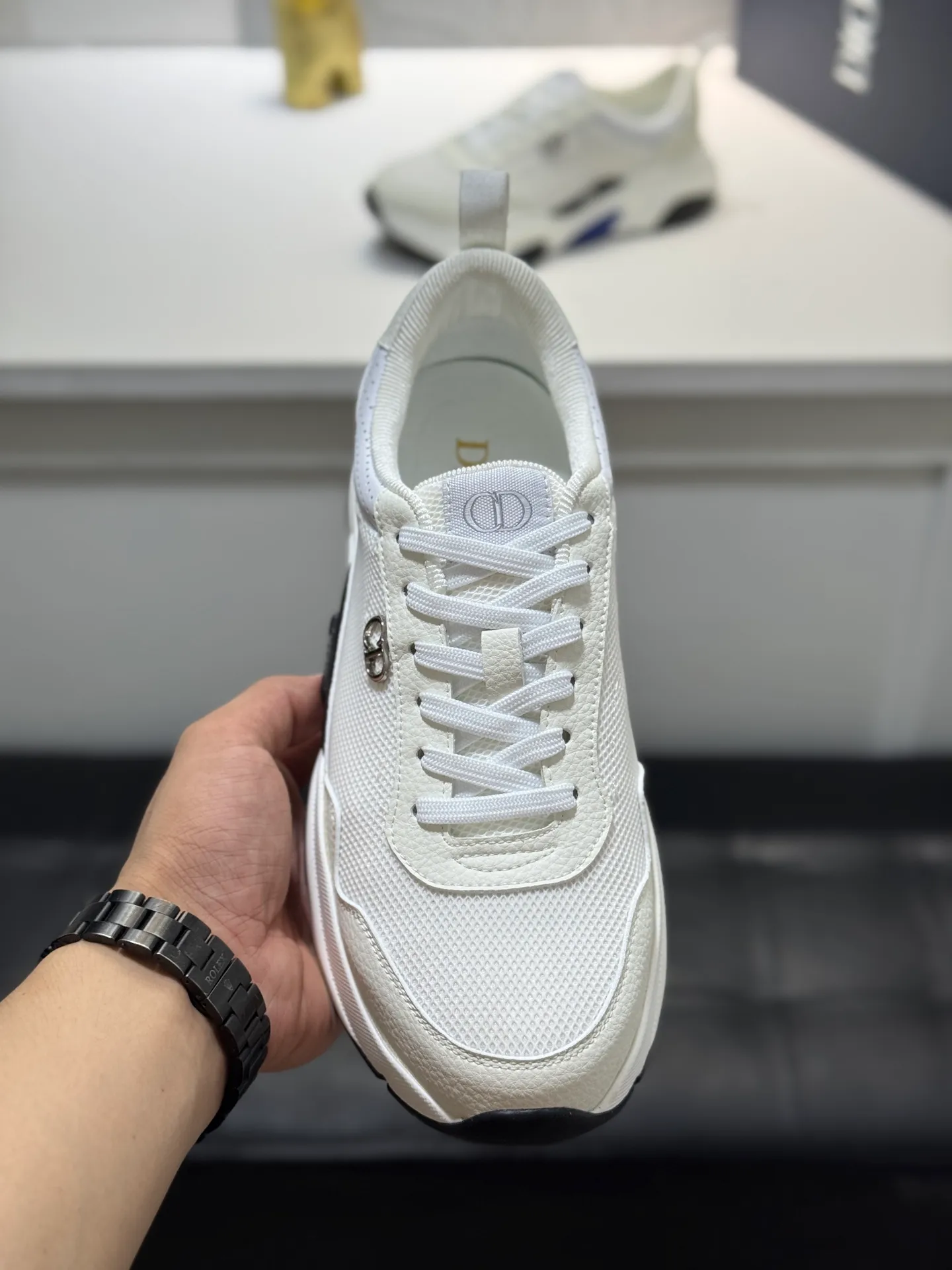 Men's shoes 💰440【New style】🪳🪳(Dior) popular model【New style】⚠⚠️Top purchasing agent🔍🔍Men's HK counters are on sale simultaneously. Sole: The original sole is specially provided by the original factory. The exclusive movable molded sole is super comfortable. The original factory follows the order. 🔍🔍The high-quality multi-color splicing design is exquisite and unique, and the cowhide stitching mesh lining💪Details determine the quality. We only make shoes with care. You can enter and exit the counter at will. Welcome to compare🇮🇹Size: 38-44 (45 customized